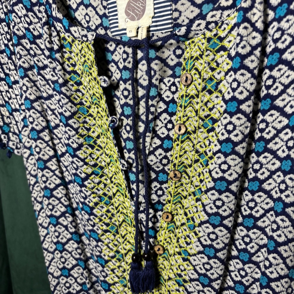 Anthropologie Lilka Blue and Yellow Patterned Short-Sleeve Romper XS - Picture 3 of 11